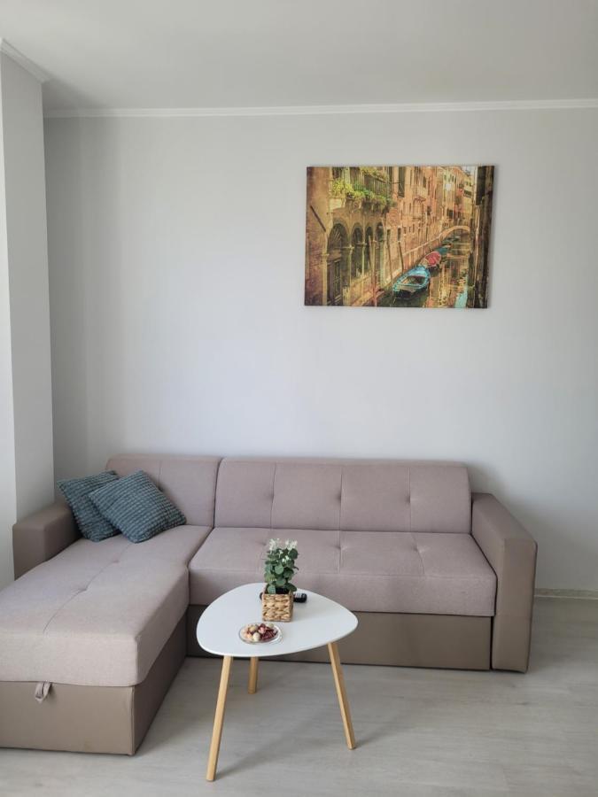 Amparo Apartment Сату Маре Екстериор снимка